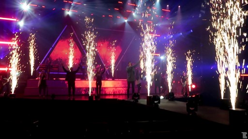 White Sparkle Fountains Create Visual Impact at Special Events